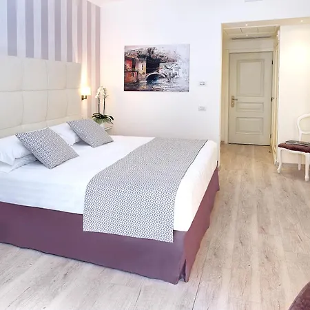 Du & Hotel 3*