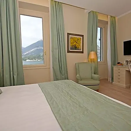 Du & Hotel 3*