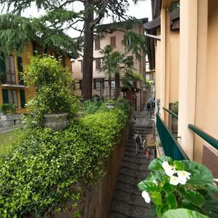 Du & Hotel 3*